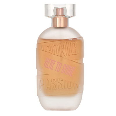 Naomi Campbell Here to Shine