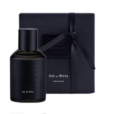 Oud in White